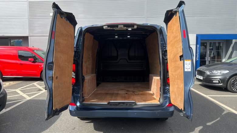 Ford Transit Custom 320 L1 Diesel Fwd 2.0 EcoBlue 150ps H1 Van Limited